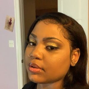 Meet your Posher, Janae